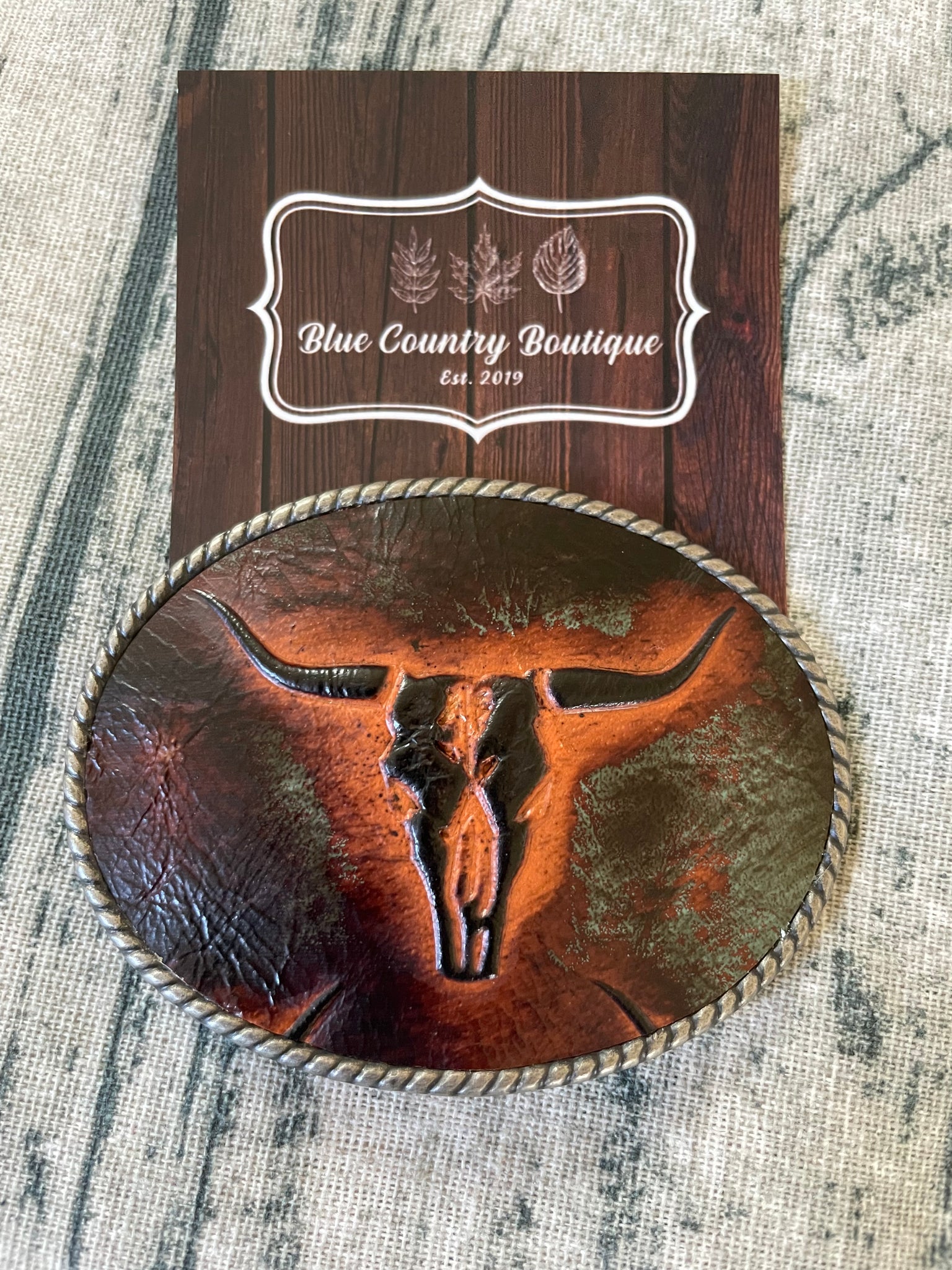 Rope Edge Long Horn Belt Buckle
