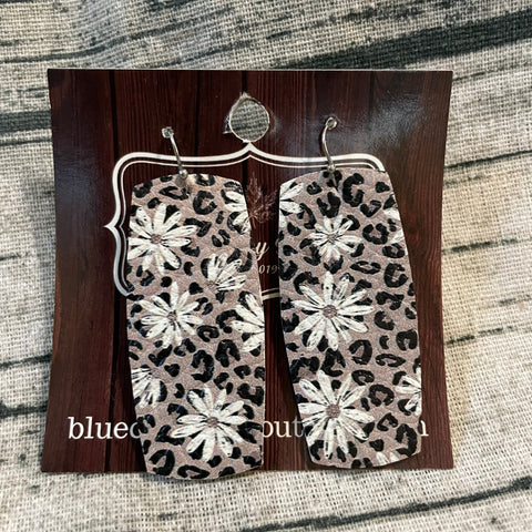 Leopard Daisy Bars Leather Earrings